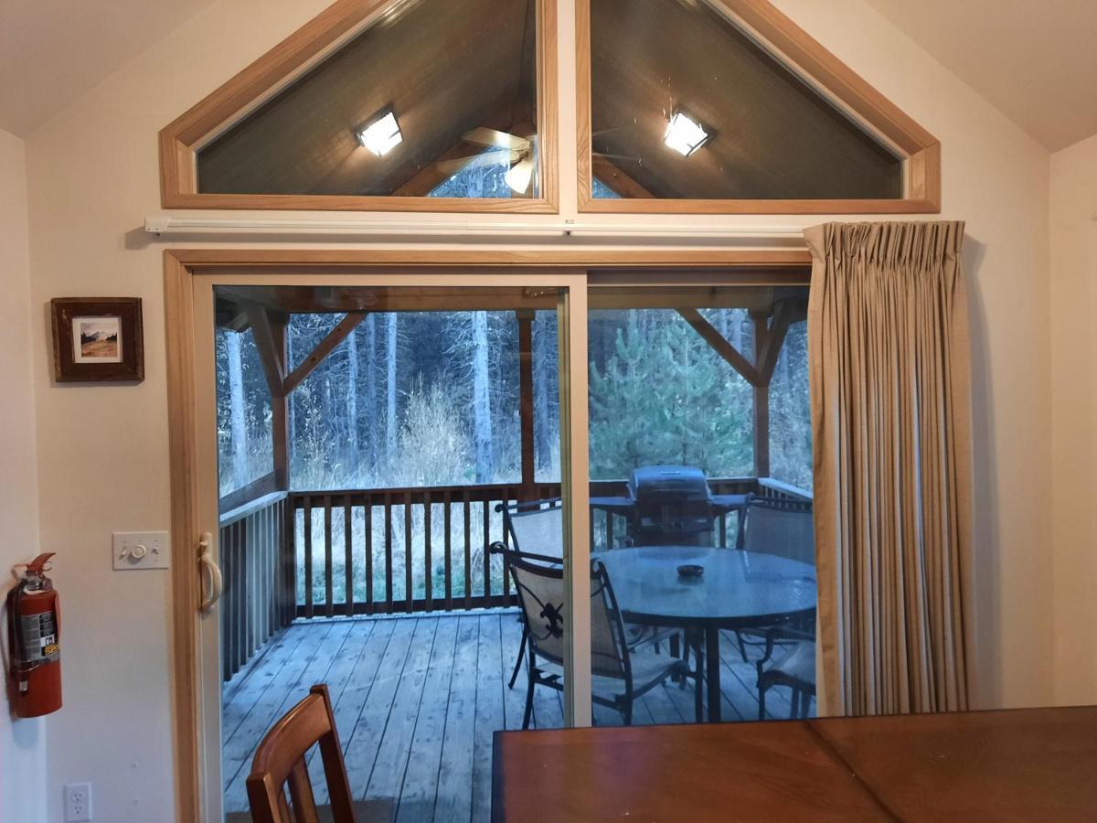 Willamette Pass Inn & Chalets Odell Lake Exterior photo
