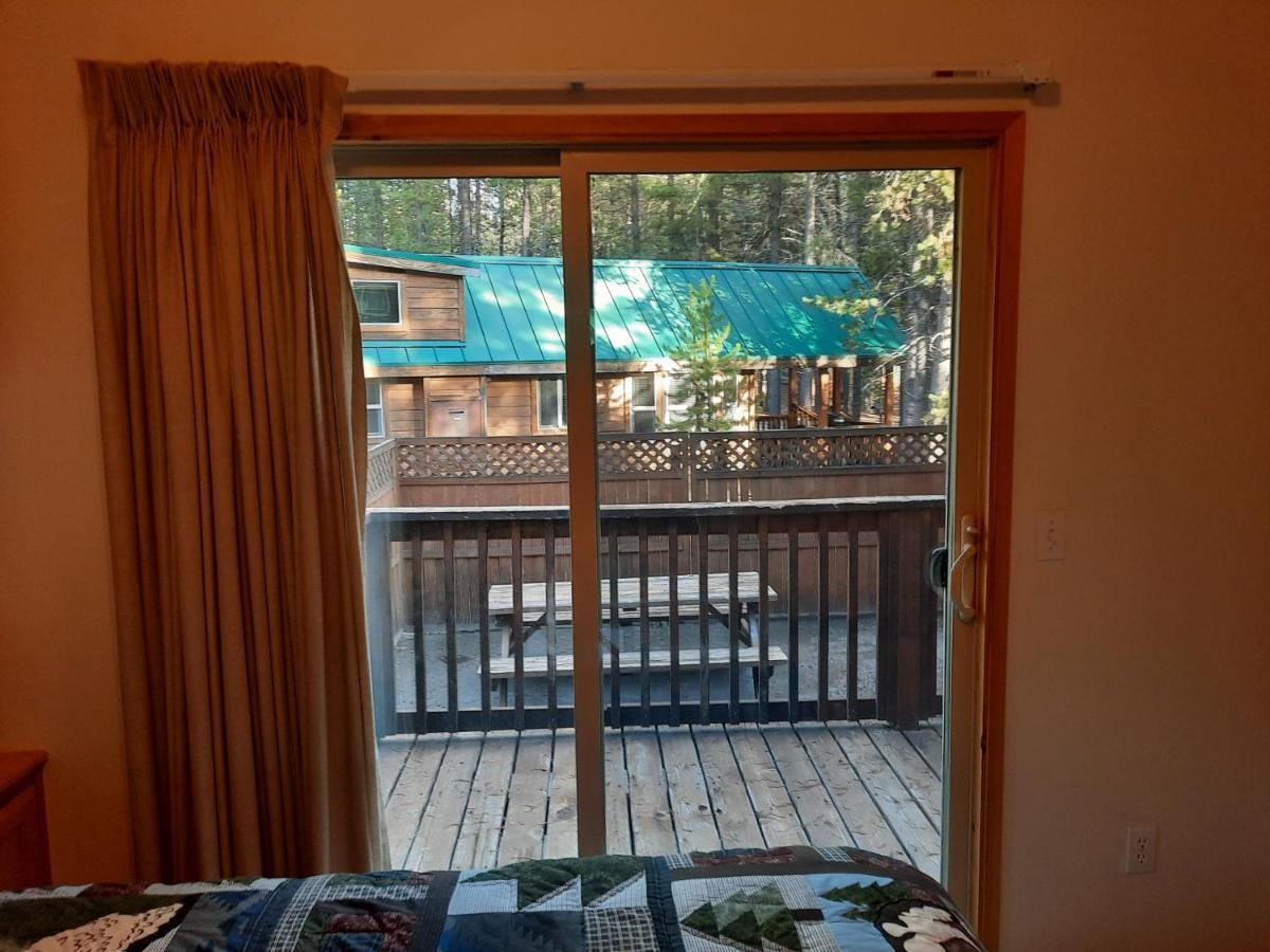 Willamette Pass Inn & Chalets Odell Lake Exterior photo