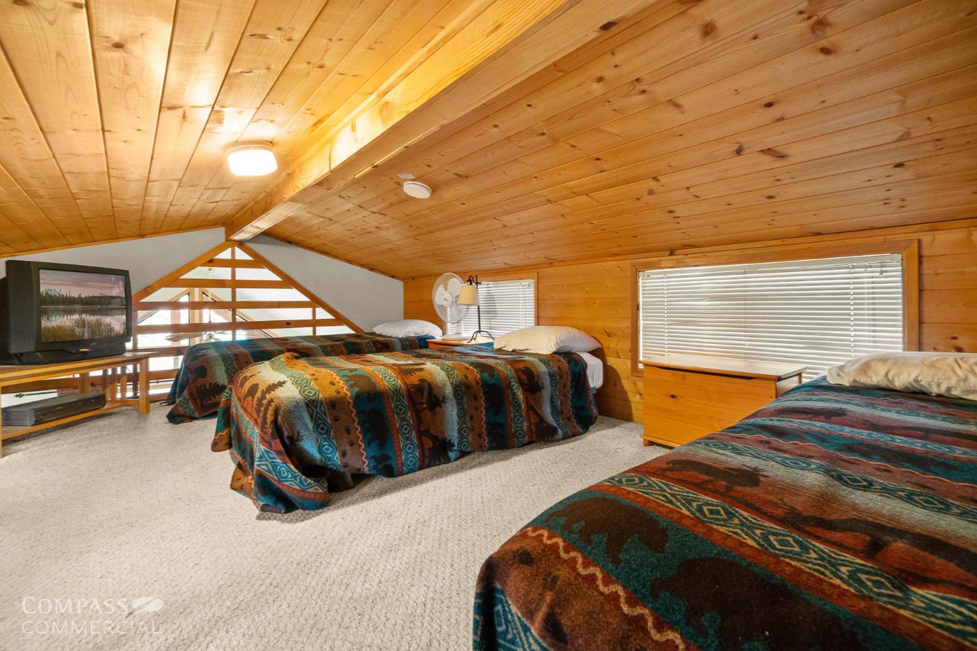 Willamette Pass Inn & Chalets Odell Lake Exterior photo